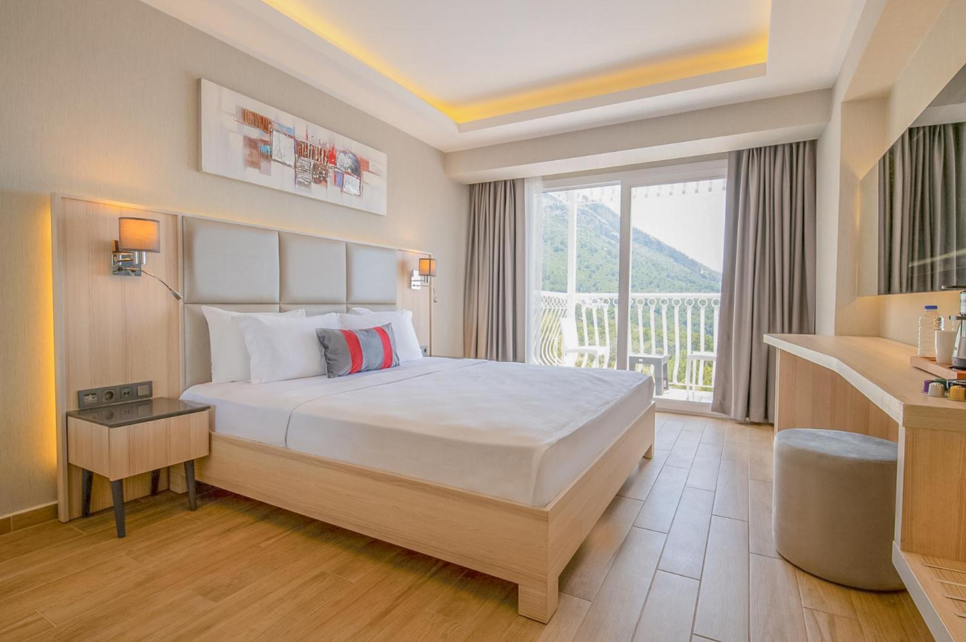 Отель Ramada By Wyndham Fethiye Oludeniz Adult Only Экстерьер фото